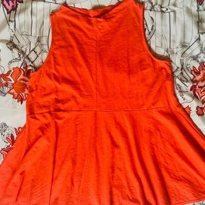 Delletta top cut for every day